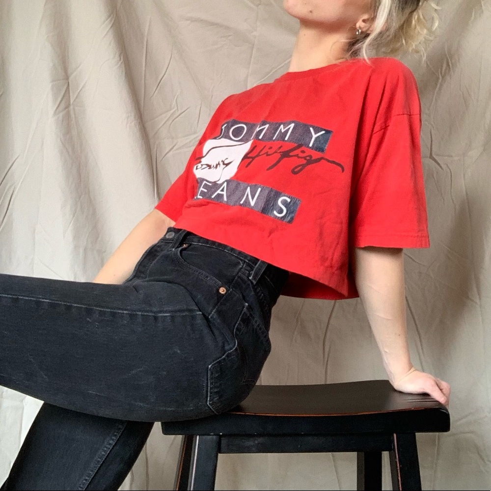 Vintage Tommy Hilfiger cropped tee